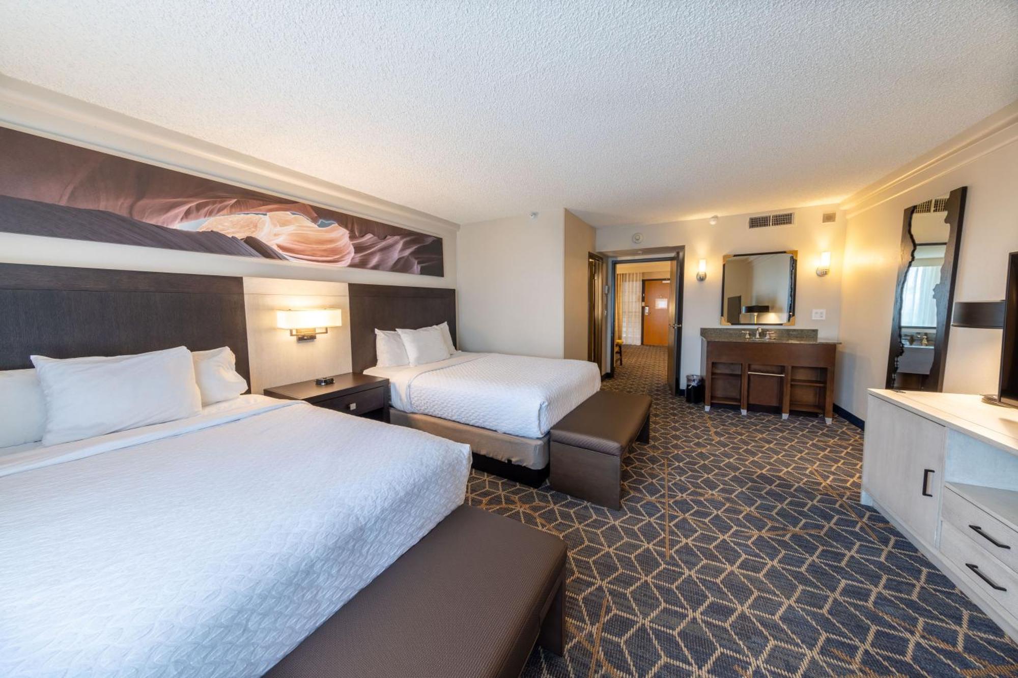 Embassy Suites By Hilton Phoenix Biltmore Exteriér fotografie