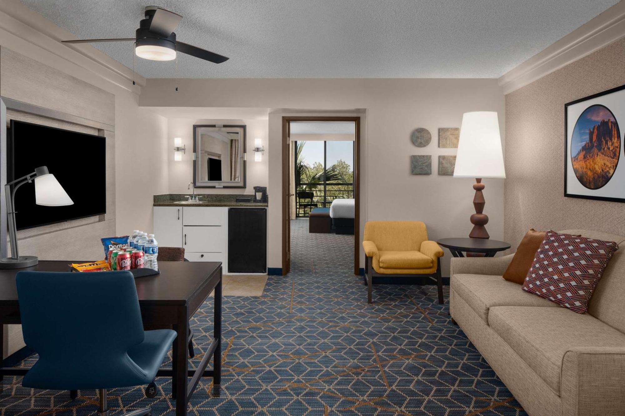 Embassy Suites By Hilton Phoenix Biltmore Exteriér fotografie