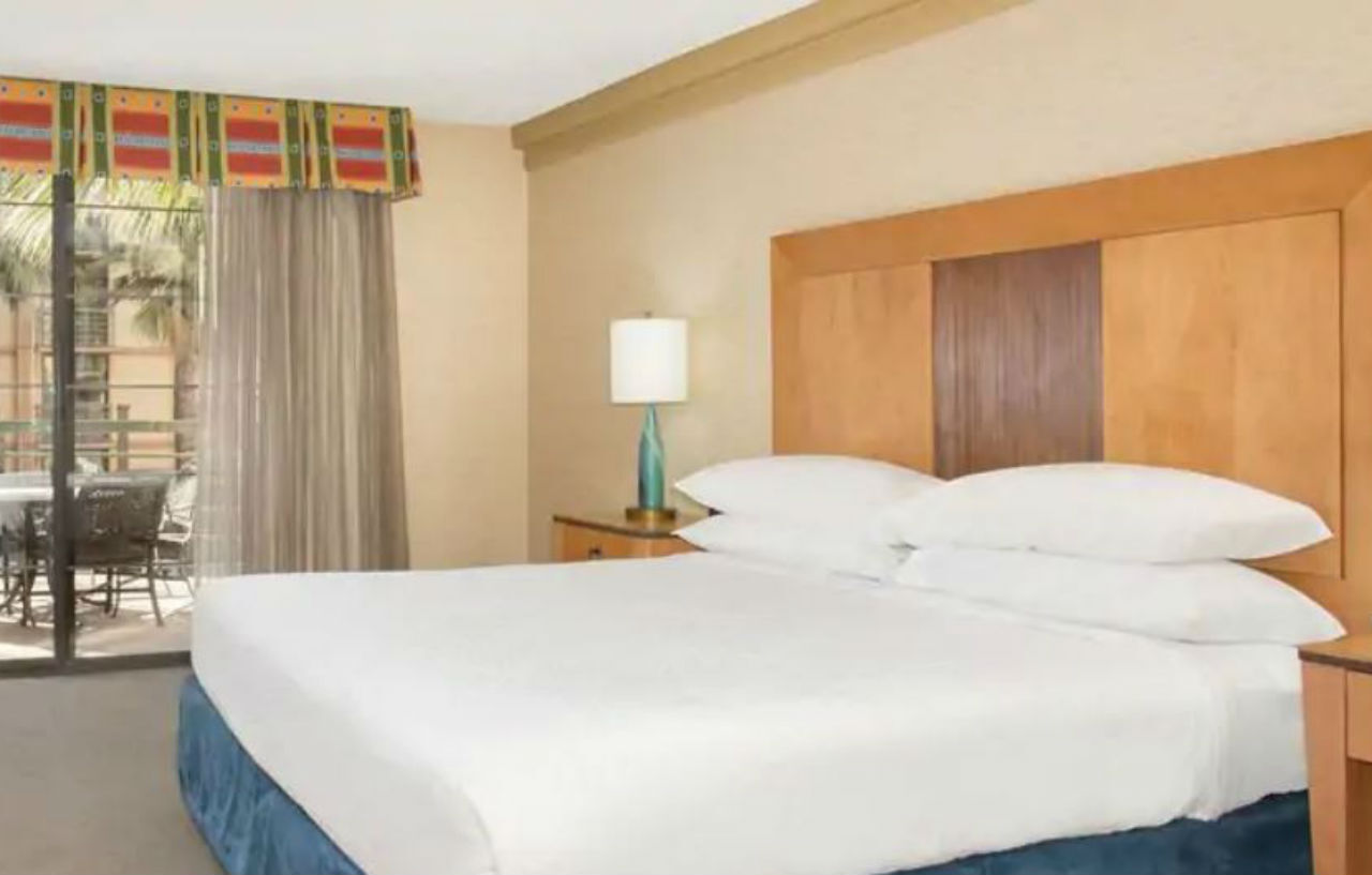 Embassy Suites By Hilton Phoenix Biltmore Exteriér fotografie